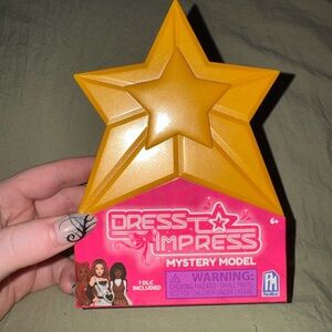 Dress to Impress Mystery Model Season 1